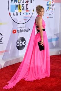 Singer and actress Jennifer Lopez arrives for the 46th annual American Music Awards at the Microsoft Theater in Los Angeles on October 9, 2018.  LAP20181009296 JIMxRUYMEN