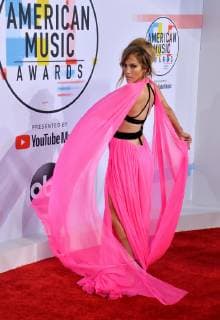 Singer and actress Jennifer Lopez arrives for the 46th annual American Music Awards at the Microsoft Theater in Los Angeles on October 9, 2018.  LAP20181009305 JIMxRUYMEN
