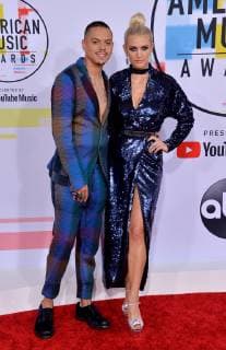 Actor Evan Ross and singer Ashlee Simpson arrive for the 46th annual American Music Awards at the Microsoft Theater in Los Angeles on October 9, 2018.  LAP20181009342 JIMxRUYMEN