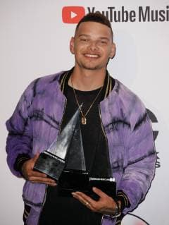 LOS ANGELES, CA - OCTOBER 09: Kane Brown, winner of the Favorite Male Artist - Country award poses in the press room during the 2018 American Music Awards at Microsoft Theater on October 9, 2018 in Los Angeles, California. (Photo by imageSPACE MediaPunch) Copyright: ximageSPACE MediaPunchx
