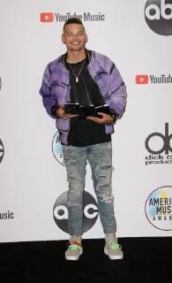 LOS ANGELES, CA - OCTOBER 09: Kane Brown, winner of the Favorite Male Artist - Country award poses in the press room during the 2018 American Music Awards at Microsoft Theater on October 9, 2018 in Los Angeles, California. (Photo by imageSPACE MediaPunch) Copyright: ximageSPACE MediaPunchx