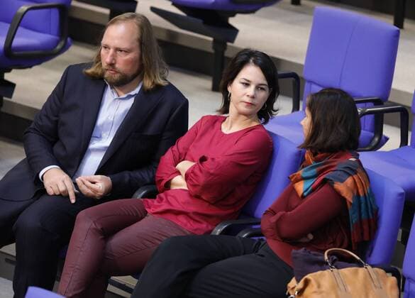 Anton Hofreiter, Annalena Charlotte Alma Baerbock, Katrin Göring- Eckardt, Bündnis 90 Die Grünen, Deutschland, Berlin, Bundestag: 11. Oktober 2018 (55. Sitzung), Steuerliche Entlastung von Familien, Islam