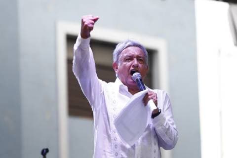 October 12, 2018 - EUM20181012POL05.JPG .CIUDAD DE MEXICO. PoliticsPolitica-AMLO.- El presidente electo Andres Manuel Lopez Obrador da un mensaje a sus simpatizantes en Merida, Yucatan, el viernes 12 de octubre de 2018, como parte de su gira de agradecimiento. Foto: Agencia EL UNIVERSALYadin XolalpaEELG Copyright: xElxUniversalx