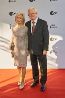 Rudolf Seiters mit Frau Brigitte - Verleihung des Opus Klassik 2018 im Konzerthaus Berlin am 14.10.2018. Opus Klassik 2018