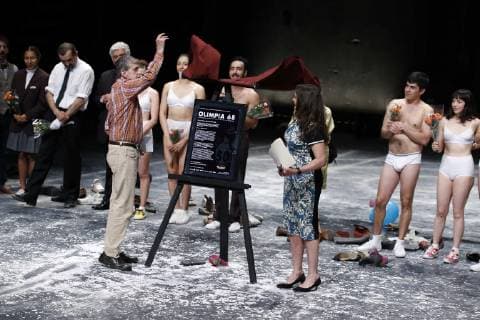 October 15, 2018 - EUM20181015ESP02.JPG .CIUDAD DE MEXICO. TheaterTeatro-Olimpia 68.- Aspectos de la develacion de placa por el fin de temporada de la obra Olimpia 68 en el Teatro Julio Castillo, la noche del domingo 14 de octubre de 2018. Los padrinos fueron el actor Hector Bonilla y la actriz Dobrina Cristeva. Foto: Agencia EL UNIVERSALAgustin SalinasEELG Copyright: xElxUniversalx