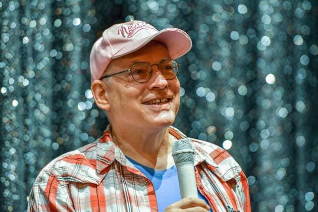 In einer Vorpremiere stellte Regisseur Rosa von Praunheim im Cineplax Kino in Gotha seinen zu Teilen in Weimar und Gotha gedrehten Film Männerfreundschaften vor. Der Regisseur: Rosa von Praunheim (bürgerlich Holger Bernhard Bruno Mischwitzky, geboren als Holger Radtke ist ein deutscher Filmregisseur und Autor., Gotha Thüringen Deutschland