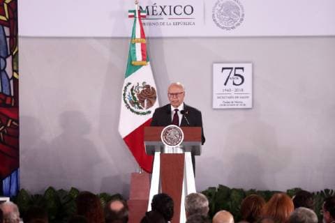 October 18, 2018 - EUM20181018POL29.JPG.CIUDAD DE MEXICO.- Presidency Presidente-EPN.- 18 de octubre de 2018.- El secretario de Salud, Jose Narro, durante su intervencion en la ceremonia por el 75 Aniversario de la Secretaria de Salud, evento que encabezo este jueves el presidente Enrique Pena Nieto. Foto: Agencia EL UNIVERSAL RCC. Copyright: xAlejandraxLeyvax