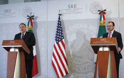 US Secretary of State Michael Pompeo (L) speaks during a meeting with his Foreign Minister of Mexico (SRE) Luis Videgaray (R) at the diplomatic headquarters in Mexico City, Mexico 19 October 2018. Videgaray reiterated today before Mike Pompeo, that Mexico s migration policy is sovereign, and that this is the case with the arrival of the caravan of Honduran migrants in the country. Videgaray reiterates to Pompeo that Mexico s immigration policy is sovereign !ACHTUNG: NUR REDAKTIONELLE NUTZUNG!  Copyright: xJoséxMéndezx MEX020 20181019-636755780601603779
