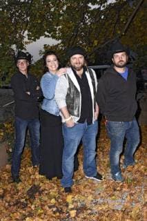 Rebel Bunch live auf dem 1. Potato Music Festival im Technikum. München, 20.10.2018