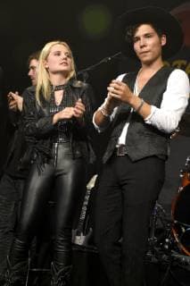 Laura van den Elzen und Mark Hoffmann live auf dem 1. Potato Music Festival im Technikum. München, 20.10.2018