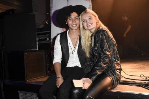 Mark Hoffmann und Laura van den Elzen live auf dem 1. Potato Music Festival im Technikum. München, 20.10.2018