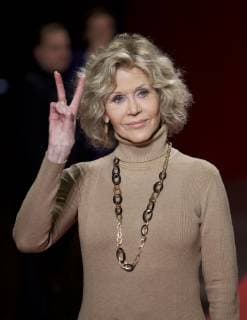 Entertainment Bilder des Tages October 21, 2018 - Lyon, France - American actress Jane Fonda acknowledges the cheers of the audience at the closing ceremonies of the 10th annual Festival Lumiere in Lyon, France. The ceremony was held at the Halle Tony Garnier and featured a showing of the 1940 film The Grapes of Wrath that starred Henry Fonda..The Festival Lumiere is an annual film festival held each October and is named in honor of the LumioÂ¨re Brothers, who invented Cinematography in Lyon in 1895. The festival focuses on the history of cinema with a line-up dedicated to the works of the past through restored prints, retrospectives and tributes. Lyon France - ZUMAc90_ 20181021_zaf_c90_002 Copyright: xJamesxColburnx