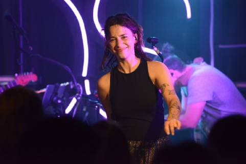 Marie Kobylka von Cosby live im Lux. Hannover, 22.10.2018 *** Marie Kobylka from Cosby live in the Lux Hannover 22 10 2018 Foto:xR.xKeuntjex xFuturexImage