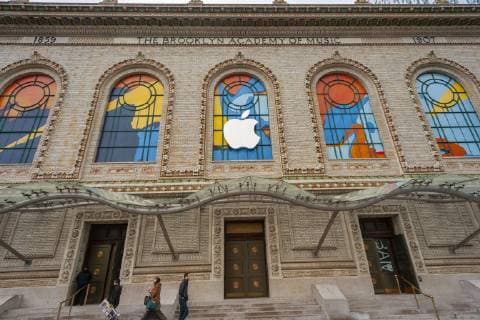 In advance of Apple product announcement event in Brooklyn in New York The Brooklyn Academy of Music in Brooklyn in New York is seen decorated on Monday, October 29, 2018 in advance of it s hosting Tuesday s Apple product announcement. Apple is expected to release updated versions of the iPad and Mac computers. It also is scheduled to release third-quarter earnings after the bell on Thursday. (  RichardxB.xLevine