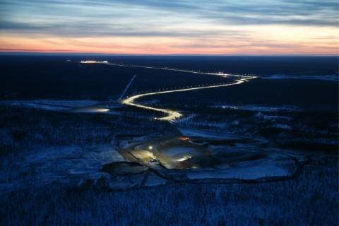 News Bilder des Tages YAKUTIA, RUSSIA - OCTOBER 30, 2018: An aerial view of the Verkhne-Munskoye deposit in the village of Verkhnyanya Muna, the Republic of Sakha (Yakutia). The ALROSA diamond company is to develop the Verkhne-Munskoye deposit up to 2043. Alexander Ryumin TASS  TS095CE3