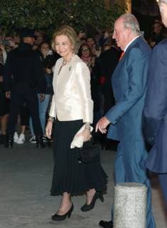 Queen Sofia (L) arrives at the Superior School of Music for a tribute on the occasion of her 80th birthday, with King Juan Carlos I, in Madrid, Spain, 02 November 2018. Tribue to Queen Sofia on her 80th birthday !ACHTUNG: NUR REDAKTIONELLE NUTZUNG!  Copyright: xJ.P.Gandulx GRAF109 20181102-636767878528471179