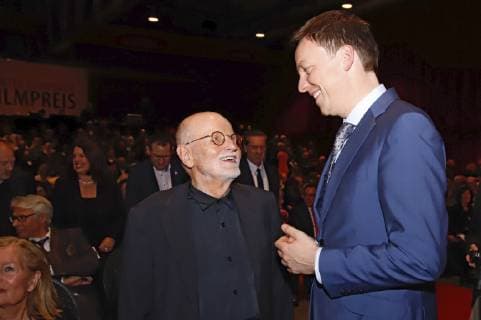 Günter Rohrbach und Tobias Hans bei der 8. Verleihung des Günter Rohrbach Filmpreises 2018 in der Neuen Gebläsehalle Neunkirchen. Neunkirchen, 02.11.2018
