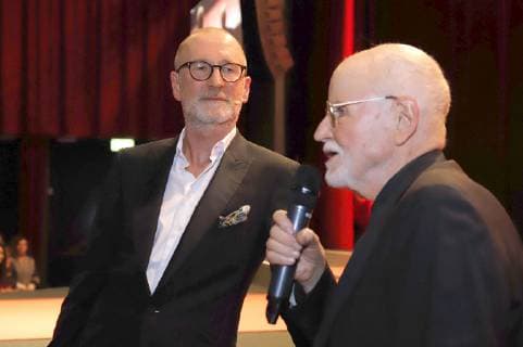 Peter Lohmeyer und Günter Rohrbach bei der 8. Verleihung des Günter Rohrbach Filmpreises 2018 in der Neuen Gebläsehalle Neunkirchen. Neunkirchen, 02.11.2018