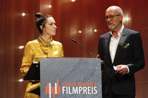 Kim Riedle und Peter Lohmeyer bei der 8. Verleihung des Günter Rohrbach Filmpreises 2018 in der Neuen Gebläsehalle Neunkirchen. Neunkirchen, 02.11.2018
