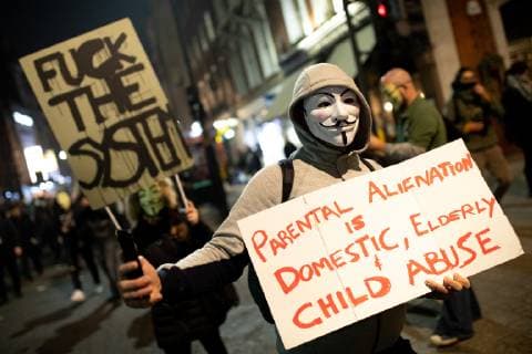 November 5, 2018 - London, London, UK - London, UK. Demonstrators take part in the Million Mask March, an anti-capitalist protest organised by Anonymous UK. The march takes place on bonfire night, the anniversary of Guy Fawkes plot to blow up the Houses of Parliament with gunpowder. London UK - ZUMAl94_ 20181105_zaf_l94_073 Copyright: xTomxNicholsonx