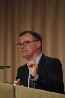 Jörn Leonhard, Der überforderte Frieden, Versailles und die Welt GER, Berlin,20181105, Lesung mit Prof. Jörn Leonhard, Der überforderte Frieden, Versailles und die Welt 1918 - 1923, im C.H. Beck Verlag *** Jörn Leonhard Der überforderte Frieden Versailles und die Welt GER Berlin 20181105 Reading with Prof. Jörn Leonhard Der überforderte Frieden Versailles und die Welt 1918 1923 by C H Beck Verlag