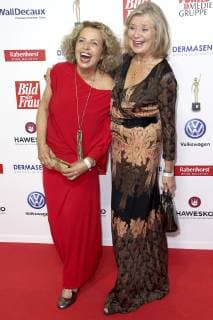 Michaela May und Jutta Speidel bei der 12. Verleihung der Goldenen Bild der Frau 2018 im Stage Operettenhaus. Hamburg, 07.11.2018