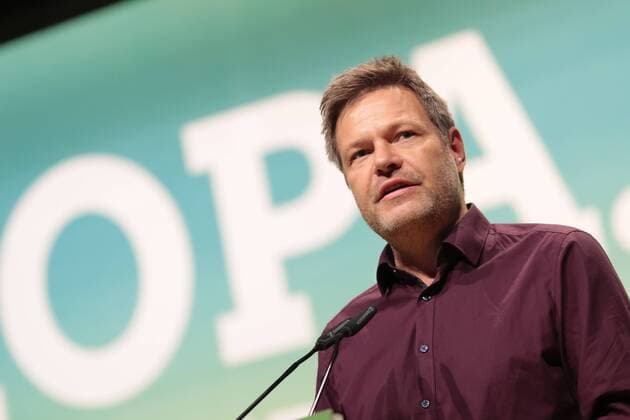 Die 43. Bundesdelegiertenkonferenz von Bündnis 90 Die Grünen in der Messehalle 3 in Leipzig hat am Freitag dem 9.11.2018 begonnen. hier der Bundesvorsitzende Robert Habeck