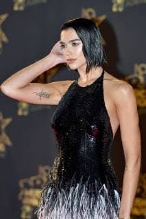 Dua Lipa CELEBRITEE - 20th NRJ Music Awards - Cannes - 10 11 2018 NorbertScanella Panoramic 