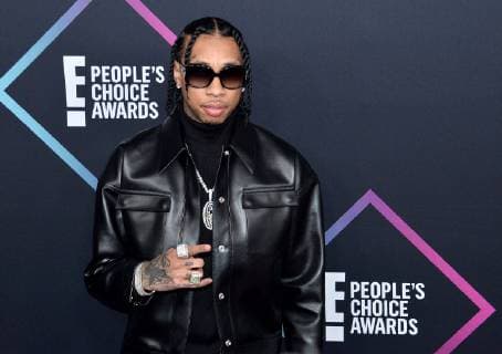Rapper Tyga arrives for the 44th annual E! People s Choice Awards at the Barker Hangar in Santa Monica, California on November 11, 2018.  LAP20181111128 JIMxRUYMEN