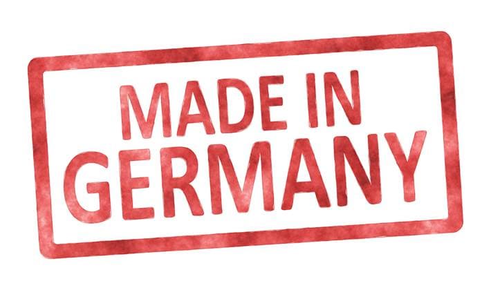 Computergrafik, Schild mit roter Aufschrift MADE IN GERMANY vor weissem Hintergrund Computer graphic, sign with lettering MADE IN GERMANY in red color against white background BLWS504474 Copyright: xblickwinkel McPHOTO M.xGannx