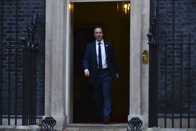 November 13, 2018 - London, England, United Kingdom - Secretary of State for Health Matt Hancock leaves Downing Street after attending the weekly Cabinet Meeting, London on November 13, 2018. A small number of outstanding issues stand in the way of a Brexit agreement, Downing Street has said after Theresa May updated her cabinet on the talks. There was optimism on both sides after negotiations broke up on Monday night, government sources have said. London United Kingdom  - ZUMAn230 20181113_zaa_n230_108 Copyright: xAlbertoxPezzalix