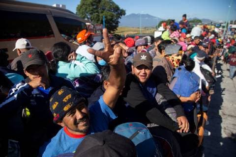 Members of the second Central American migrant caravan continue their journey to the United States, at a Jalisco road, in Mexico, 13 November 2018. Over nine thousand Central Americans divided in several caravans travel across Mexico to the United States. Over nine thousand Central Americans in Mexico head to the United States !ACHTUNG: NUR REDAKTIONELLE NUTZUNG!  Copyright: xFranciscoxGuascox AME3525 20181113-636777378027056495