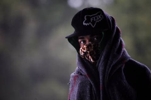 Central American migrants protect themselves from the cold due to an icy wave that affects the country, while they remain in the sports stadium Jesus Martinez Palillo , in Mexico City, Mexico, 14 November 2018 .The main contingent of the caravan of Central American migrants advance in groups through northwestern Mexico, still some 2,000 kilometers from Tijuana, where hundreds have already gathered before the watchful eye of the United States.A majority of members of the second caravan of Hondurans remain in Mexico City, where, according to the latest court of the capital authorities are about 1,200, who rest in a sports complex in the east of the capital. Migrant Caravan travels northwest of Mexico while US reinforces border !ACHTUNG: NUR REDAKTIONELLE NUTZUNG!  Copyright: xSashenkaxGutierrezx AME4034 20181114-636778148969479026