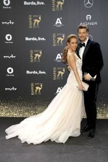 Annemarie Carpendale und Ehemann Wayne Carpendale bei der 70. Bambi-Verleihung 2018 im Stage Theater am Potsdamer Platz. Berlin, 16.11.2018
