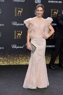 Lisa Martinek (in Lana Mueller) BAMBI 2018 - Roter Teppich im Theater am Potsdamer Platz in Berlin am 16.11.2018