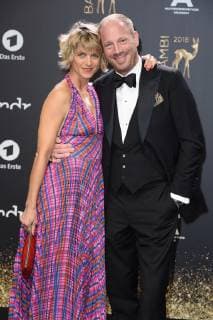 Johann von Buelow mit Ehefrau Katrin Buelow BAMBI 2018 - Roter Teppich im Theater am Potsdamer Platz in Berlin am 16.11.2018