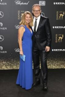 Frank Plasberg mit Gattin Anne Gesthuysen bei der 70. Bambi-Verleihung 2018 im Stage Theater am Potsdamer Platz. Berlin, 16.11.2018
