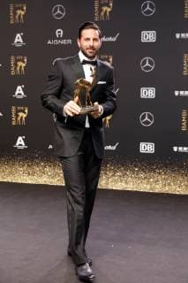Claudio Pizarro bei der Verleihung Bambi 2018 am 16.11.2018 in Berlin Bambi 2018 Verleihung in Berlin
