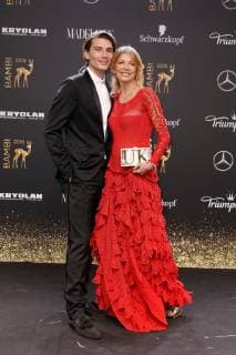 Ursula Karven und ihr Sohn Chris Veres bei der Verleihung Bambi 2018 am 16.11.2018 in Berlin Bambi 2018 Verleihung in Berlin