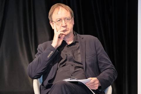 Achim Dobschall, Leiter des Bereichs Orchester, Chor, Konzerte des NDR - Portrait Porträt;Pressekonferenz Elbphilharmonie Elphi zu Internationales Musikfest Hamburg 2019 in Kooperation mit Hamburgerische Staatsoper Hamburg, Hamburg Hamburg Deutschland Kaistudio 1 der Elbphilharmonie