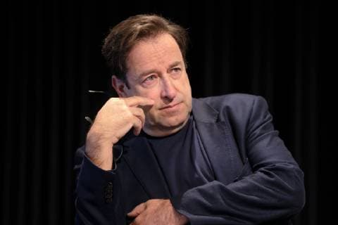 Georges Delnon, Intendant der Staatsoper Hamburg und des Philharmonischen Staatsorchesters Hamburg - Portrait Porträt;Pressekonferenz Elbphilharmonie Elphi zu Internationales Musikfest Hamburg 2019 in Kooperation mit Hamburgerische Staatsoper Hamburg, Hamburg Hamburg Deutschland Kaistudio 1 der Elbphilharmonie