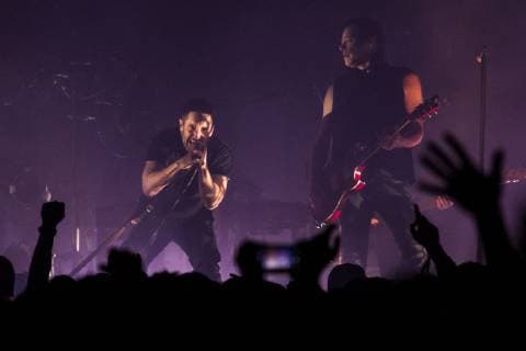 Entertainment Bilder des Tages November 20, 2018 - EUM20181120ESP05.JPG.CIUDAD DE MEXICO Music Musica-Nine Inch Nails.- La banda estadounidense de rock industrial Nine Inch Nails durante su presentacion en el escenario del Plaza Condesa, la noche del lunes 19 de noviembre de 2018. Foto: Agencia EL UNIVERSAL German Espinosa EVZ  - ZUMAu78_ 20181120_zaf_u78_018 Copyright: xGermanxEluniversalx