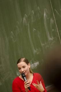 Berühmte Feministinnen, Anne Wizorek Frauenrechte statt rechte Frauen Anne Wizorek, Netzaktivistin und Autorin, haelt am 20.11.2018 in Flensburg an der Universitaet Flensburg einen Vortrag *** Anne Wizorek net activist and author will give a lecture at the University of Flensburg on 20 11 2018 in Flensburg