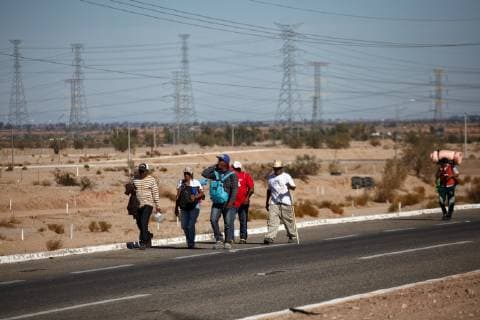 Central Americans continue their journey through Mexicali heading to the border city of Tijuana, Mexico, 20 November 2018. The people who joined the migrant caravan try to gather in Tijuana in order to cross to the United States, which has sparked a humanitarian crisis of unknown proportions. Central American humanitarian crisis reaches unknown proportions !ACHTUNG: NUR REDAKTIONELLE NUTZUNG!  Copyright: xMariaxdexlaxLuzxAscenciox AME8028 20181120-636783548616033941