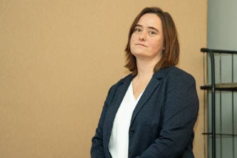 Kirsten Pfaue, Radverkehrskoordinatorin Hamburg - Der Plan steht - Hamburg baut seine Velorouten - Portrait Porträt;Fahrradwerkstatt mit dem Ersten Bürgermeister Dr. Peter Tschentscher - Pressetermin zu Stand und Ergebnissen der Radverkehrsförderung in den, Hamburg Hamburg Deutschland Energiebunker Wilhelmsburg