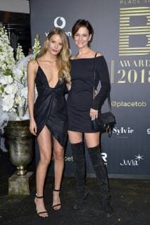 Alena Blohm, Julia Dommermuth, PLACE TO B Awards. Zum dritten Mal werden die PLACE TO B Awards an Social-Media-Stars und Content Creators verliehen in Berlin am 24.11.2018
