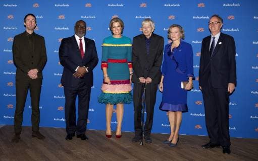Niederlande, Reinbert de Leeuw erhält Kulturpreis von Königin Maxima in Amsterdam 26-11-2018 Amsterdam Queen Maxima presenting the Prince Bernhard Cultuurfonds award, 150.000 euro, to Reinbert de Leeuw at the Muziekgebouw aan ’t IJ in Amsterdam.  Copyright: xPPEx