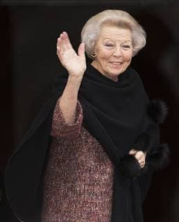 Entertainment Bilder der Woche KW48 Entertainment Bilder des Tages 27-11-2018 Amsterdam Princess Beatrix during the Erasmusprize ceremony at the Koninklijke paleis in Amsterdam. The King, patron of the Praemium Erasmianum foundation, and the board has awarded the 150.000 euro prize to the American journalist and writer Barbara Ehrenreich (1941). Theme of this years Erasmusprijs was ‘The power of investigative journalism’.  Copyright: xPPE WERFx