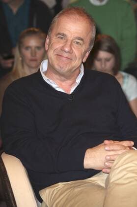 Hubertus Meyer-Burckhardt bei der Aufzeichnung der ZDF-Talkshow Markus Lanz im Fernsehmacher Studio im Phoenixhof. Hamburg, 28.11.2018 *** Hubertus Meyer Burckhardt at the recording of the ZDF talk show Markus Lanz in the Fernsehmacher Studio at Phoenixhof Hamburg 28 11 2018 Foto:xH.xHartmannx xFuturexImage