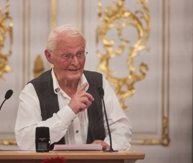 Preisträger Thilo Pohle Verleihung Marion-Samuel-Preis 2018 der Stiftung Erinnerung an die Dokumentarfilmgruppe Rothenburg ob der Tauber; Regierung von Schwaben, Rokoko-Saal, 29.11.2018, Verleihung Marion-Samuel-Preis 2018 der Stiftung Erinnerung an die Dokumentarfilmgruppe Rothenburg ob der Tauber
